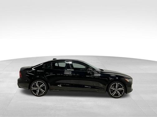 Black Stone 2020 Volvo S60 T6 R-Design