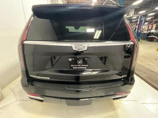 2022 Cadillac Escalade Premium Luxury