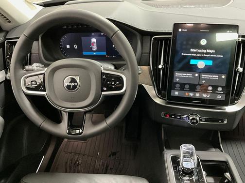 2026 Volvo XC90 B6 Ultra Dark Theme 6-Seater