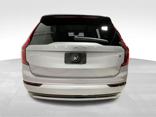 2026 Volvo XC90 B6 Ultra Dark Theme 6-Seater