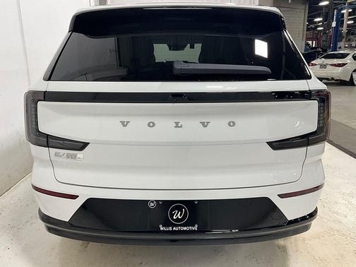 2025 Volvo EX90 Twin Motor Performance Ultra
