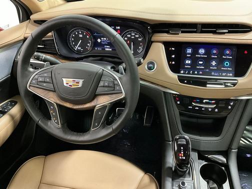 2024 Cadillac XT5 Sport