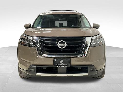 2023 Nissan Pathfinder Platinum 4WD