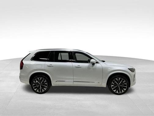 2026 Volvo XC90 B6 Ultra 7-Seater