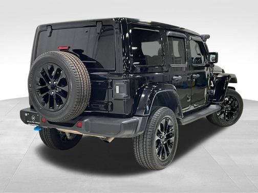Black Clearcoat 2022 Jeep Wrangler Unlimited 4xe Sahara