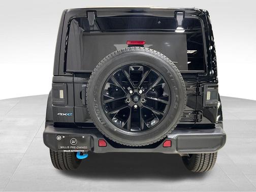 Black Clearcoat 2022 Jeep Wrangler Unlimited 4xe Sahara