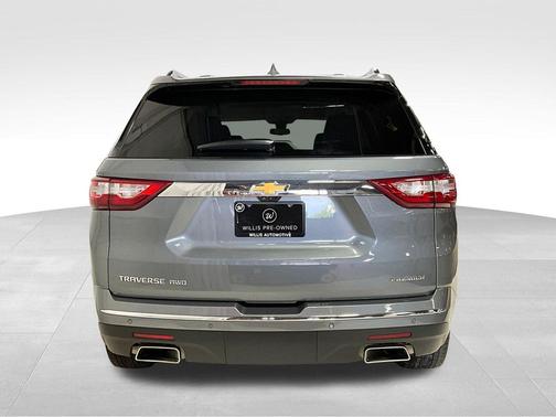 Satin Steel Metallic 2021 Chevrolet Traverse Premier