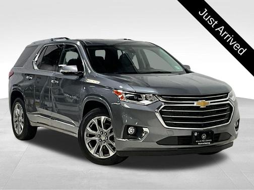 Satin Steel Metallic 2021 Chevrolet Traverse Premier