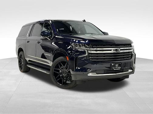 2022 Chevrolet Suburban LT