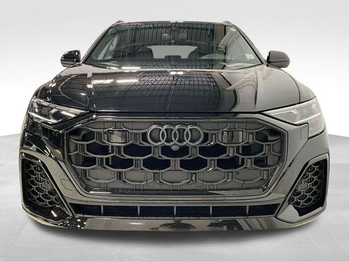 Mythos Black Metallic 2024 Audi SQ8 4.0T Premium Plus