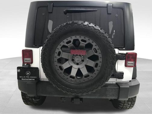 Bright White Clearcoat 2017 Jeep Wrangler Unlimited Sport