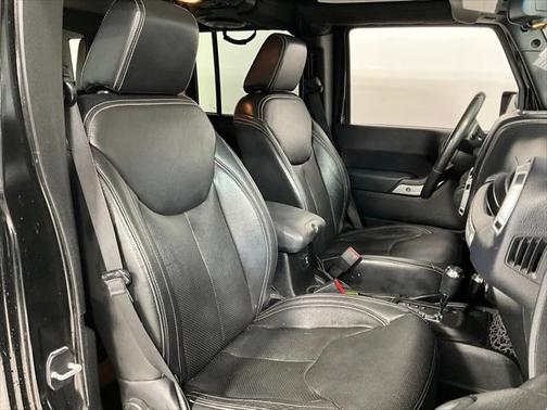 2013 Jeep Wrangler Unlimited Sahara