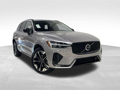 Aurora Silver 2026 Volvo XC60 B5 Plus