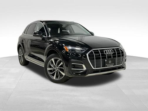 Mythos Black Metallic 2021 Audi Q5 45 Premium Plus