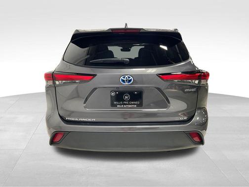 2021 Toyota Highlander Hybrid XLE