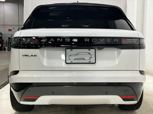 2026 Land Rover Range Rover Velar P250 SE R-Dynamic