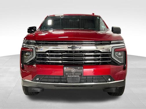 Radiant Red Tintcoat 2026 Chevrolet Suburban LT