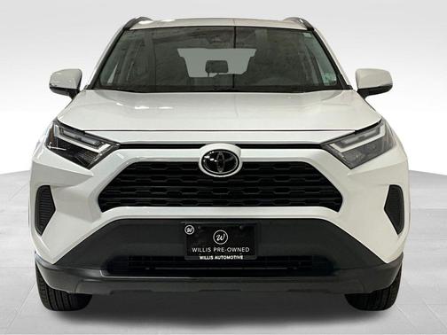 Ice Cap 2024 Toyota RAV4 XLE