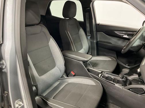 Sterling Gray Metallic 2025 Chevrolet Trailblazer LT