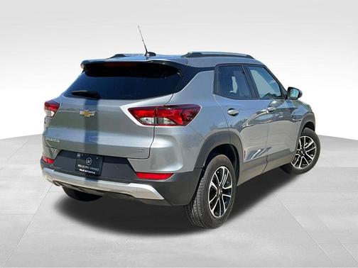 Sterling Gray Metallic 2025 Chevrolet Trailblazer LT