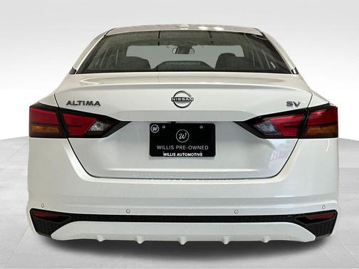 Pearl White Tricoat 2024 Nissan Altima 2.5 SV