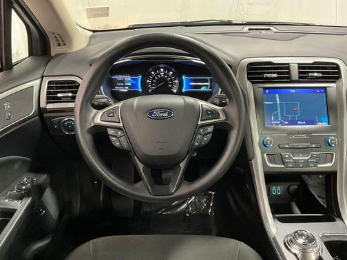 2020 Ford Fusion Hybrid SE