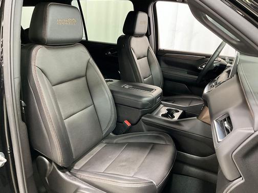 2023 Chevrolet Suburban 4WD High Country