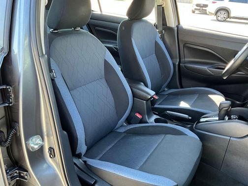 2023 Nissan Versa 1.6 SV