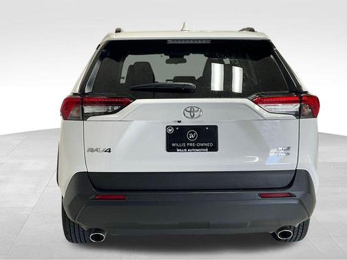 Ice Cap 2025 Toyota RAV4 XLE