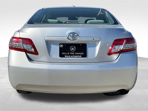 2010 Toyota Camry LE