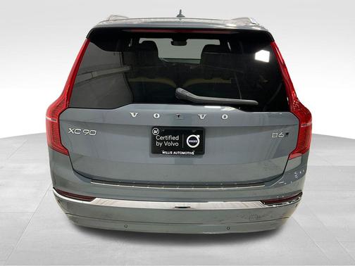 2023 Volvo XC90 B6 Ultimate 7-Seater