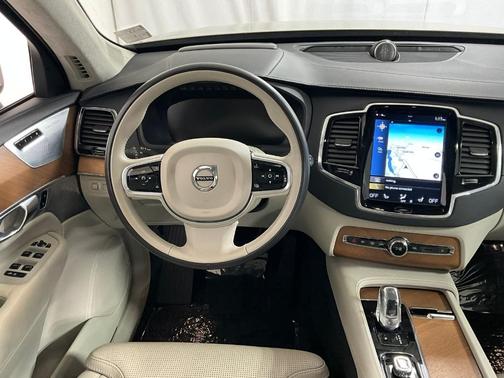 2018 Volvo XC90 Hybrid T8 Inscription