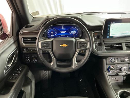 2022 Chevrolet Suburban LT