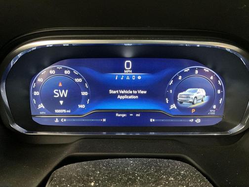 2022 Chevrolet Suburban LT