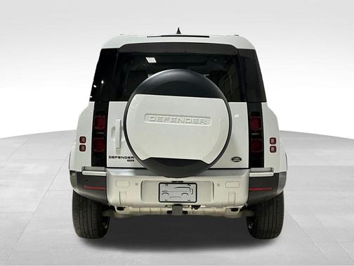 Fuji White 2023 Land Rover Defender 110 SE