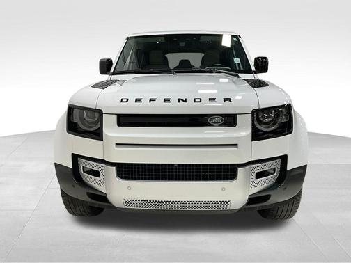 Fuji White 2023 Land Rover Defender 110 SE