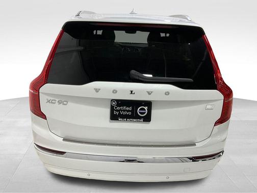 2024 Volvo XC90 Recharge Plug-In Hybrid T8 Ultimate Bright Theme 7-Seater