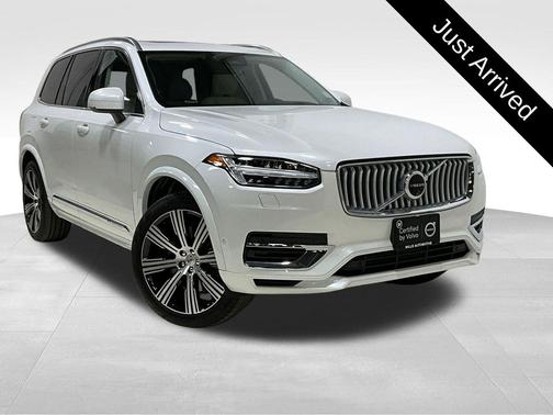 2024 Volvo XC90 Recharge Plug-In Hybrid T8 Ultimate Bright Theme 7-Seater