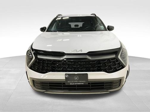 Glacial White Pearl 2024 Kia Sportage X-Line