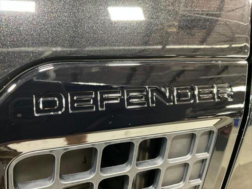 2024 Land Rover Defender 110 P300