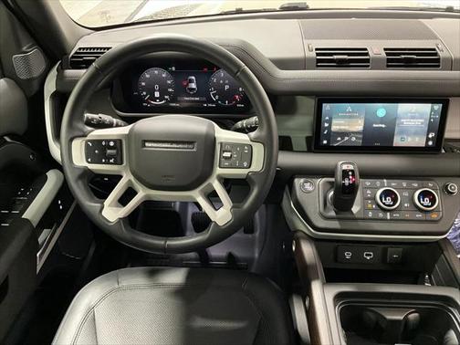 2024 Land Rover Defender 110 P300