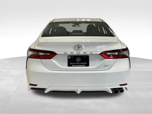 Ice Cap 2024 Toyota Camry SE