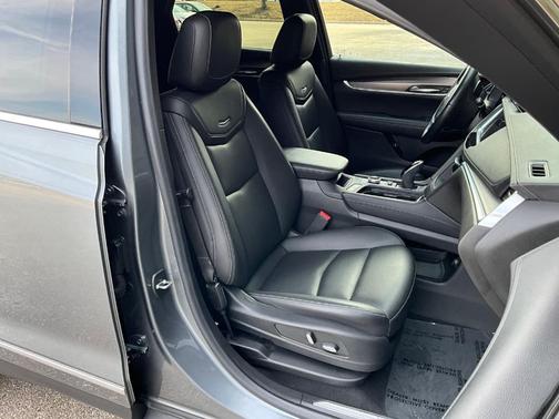 2022 Cadillac XT5 Luxury
