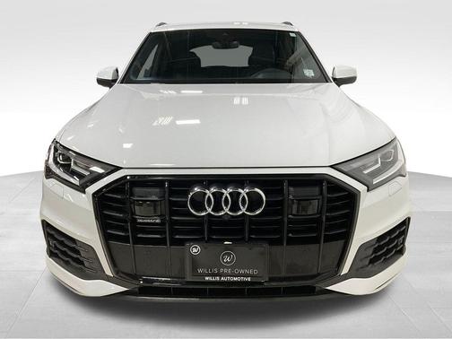 2022 Audi Q7 55 Premium Plus