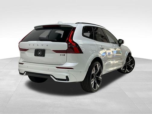 2026 Volvo XC60 B5 Ultra
