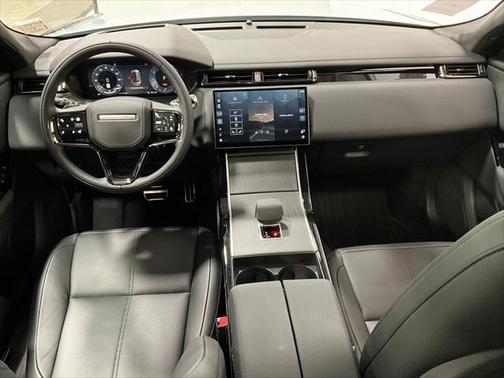 2026 Land Rover Range Rover Velar P400 Dynamic SE