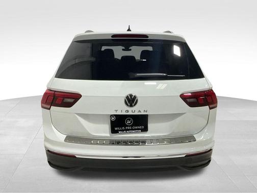 Pure White 2024 Volkswagen Tiguan 2.0T S