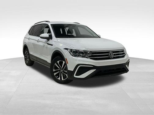 Pure White 2024 Volkswagen Tiguan 2.0T S