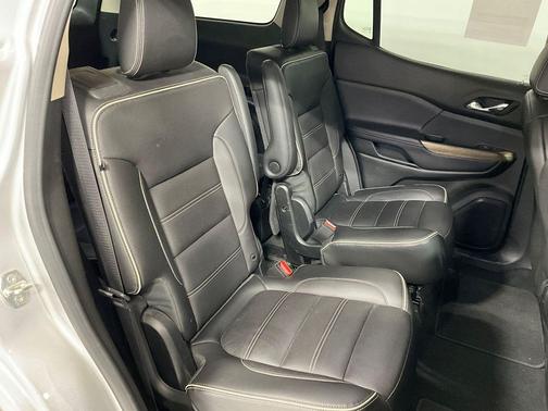 Quicksilver Metallic 2019 GMC Acadia Denali