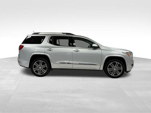 Quicksilver Metallic 2019 GMC Acadia Denali